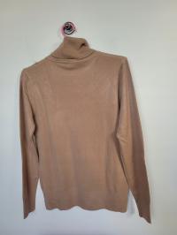 Sweter z golfem beżowy