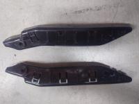 Wspornik zderzaka przedniego lewego błotnika ABS