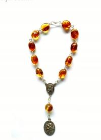 Подвеска Святого Христофора для автомобиля Янтарь