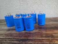 Комплект конденсатора 3300 МКФ 25В ELWA новый