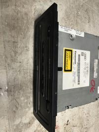 ZMIENIARKA AUDI MMI A4 A6 A8 Q7 A5 8T1035110-C