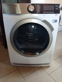 AEG T8DE86685 Wolnostojący Od przodu 8kg A+++ Stal nierdzewna, Biały