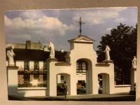 PIOTRKÓW TRYBUNALSKI BRAMA KLASZTORNA O.O. BERNARDYNÓW POCZTÓWKA