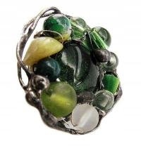 Zielony z awenturynem i jaspisem - regulowany witrażowy pierścionek