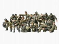 Советские танкисты и солдаты десанта Тамия 32521 1:48