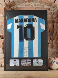 Maradona, Argentyna - koszulka z autografem w ramie (zag)
