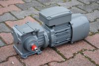 Motoreduktor kątowy 0.37kw. 28obr./min.. z hamulcem. Firmy SEW