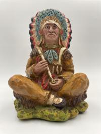 Figurka - Indianin z fajką 22.1cm
