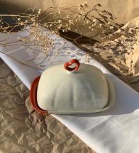 Maselniczka 15,5cm Cappuccino Czerwone