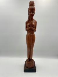 Drewniana rzeźba indonezyjska