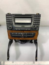 RADIO RADIOODTWARZACZ MERCEDES W211 RADIO