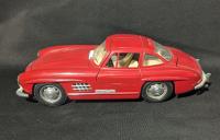 MODEL MERCEDES-BENZ 300 SL (1954) - BBURAGO 1:24