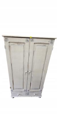 Stylowa szafa sosnowa drewniana bielona Shabby Chic półki