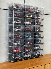 Gablota na modele rajdowe F1 1:43 w gablotkach 24 okienka plexi zamykana