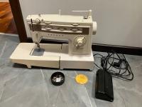 Maszyna do szycia Predom Łucznik Finesse 834 PRL sprawna Archer