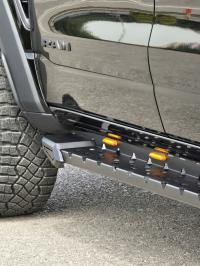 Progi boczne RAM 1500 5th Gen 2019- stal 3 mm czarne