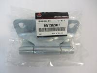 Mitsubishi OE MN136381 zawias tylnej klapy burty