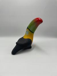 Figurka ceramiczna tukan
