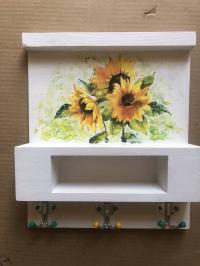 Wieszak na klucze z póleczka - słoneczniki