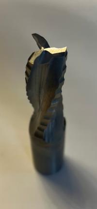 Frez spiralny do obróbki zgrubnej i wykańczającej Leitz 042276