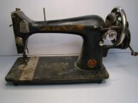 Советская швейная машина без шкафа