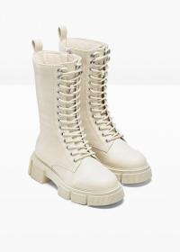 SZNUROWANE BEŻOWE KOZAKI __42