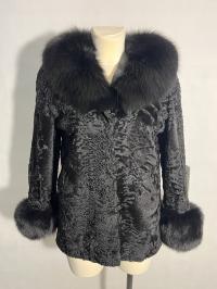 Futro Naturalne z Karakuł Karakuły S 122