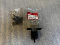 HONDA JAZZ 08/15r - zawiasy klapy tylnej