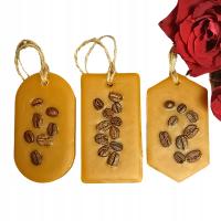 Zawieszka zapachowa do szafy garderoby z wosku pszczelego naturalnego KAWA