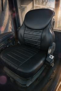 POKROWIEC SIEDZENIA GRAMMER VALTRA FENDT MASSEY FERGUSON SZER 51-53cm eko z