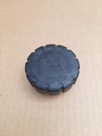 Korek zbiornika wyrównawczego Mercedes A2105010715