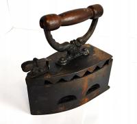 STARE ŻELIWNE ŻELAZKO NA WĘGIEL DRZEWNY