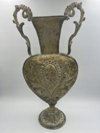 Luksusowy wazon metalowy