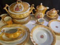Очень большой фарфоровый набор посуды из PRL KAROLINA / CMIELÓW / WAWEL MADE и