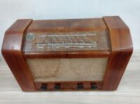 PHILIPS BN 572A-1947 год - № 1418-ламповое радио-исправно.