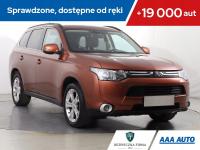 Mitsubishi Outlander 2.0, Salon Polska