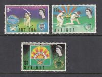 ANTIGUA **Mi 286-288 sport CRICKET seria z 1972