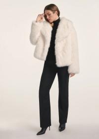 OCHNIK Kremowe krótkie futro damskie FUTDP-0077-12(Z25)