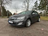 Opel Astra 1.4 Turbo 140KM 2011r Bardzo zadbany!