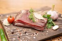 BOCZEK DOJRZEWAJĄCY PREMIUM Swojskie Wędliny 0,5 kg