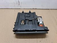 POPIELNICZKA GNIAZDO 12V AUDI TT 8N SIWA 8N0857951