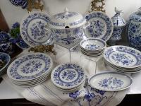 BOHEMIA - WZÓR CEBULOWY SERWIS OBIADOWY 6 OSÓB