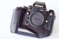 Камера NIKON F4 с MB-21 незначительная проблема