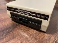 Stacja dyskietek Commodore Stacja 5,25