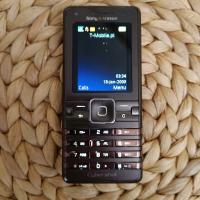 Sony Ericsson K770i z ładowarką bez simlocka*4 MB / 16 MB 2G fioletowy
