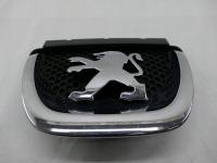 PEUGEOT 308 I ZNACZEK LOGO W ZDERZAK PRZÓD