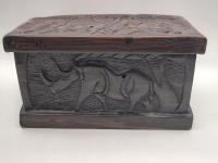 Szkatułka z drewna hebanowego, Afryka