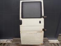 DRZWI PRAWE TYLNE TYŁ VOLKSWAGEN TRANSPORTER T4 DOKA OPIS