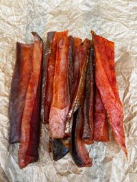 Suszone paski z Fileta Łososia Keta z papryką słodką 100g przekąska do piwa