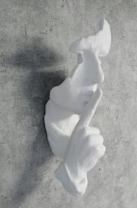 Скульптура-Тишина.Подвесной светильник .Алебастровый белый цвет
